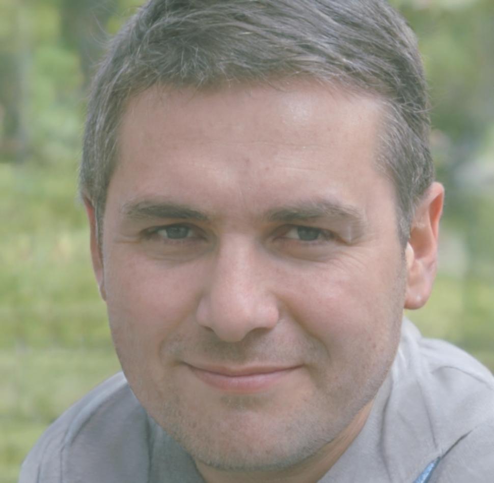 Fionntan O'Sullivan headshot